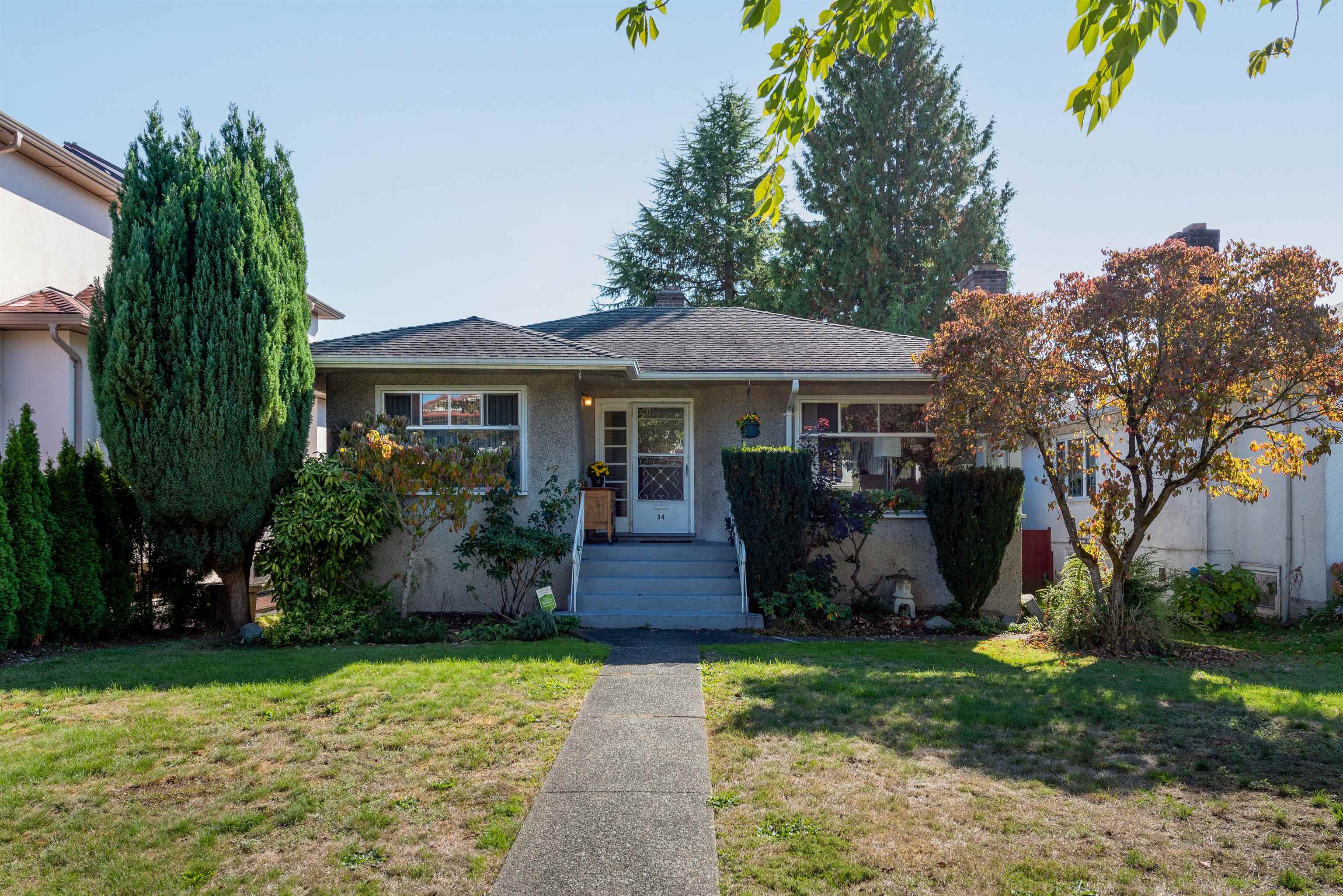 34 W 47th Avenue, Vancouver, BC, V5Y 2X8