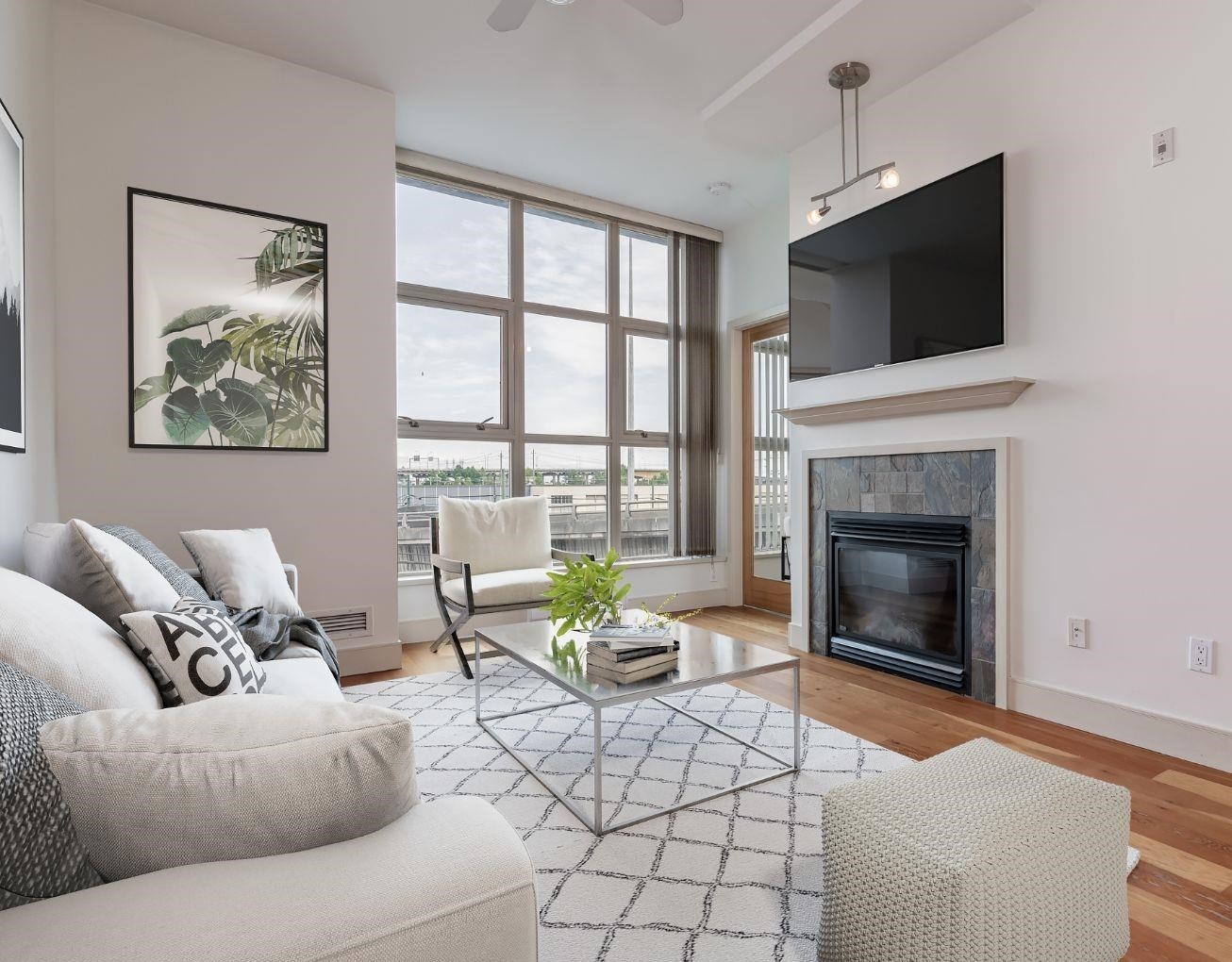 324-8988 Hudson Street, Vancouver, BC, V6P 6Z1