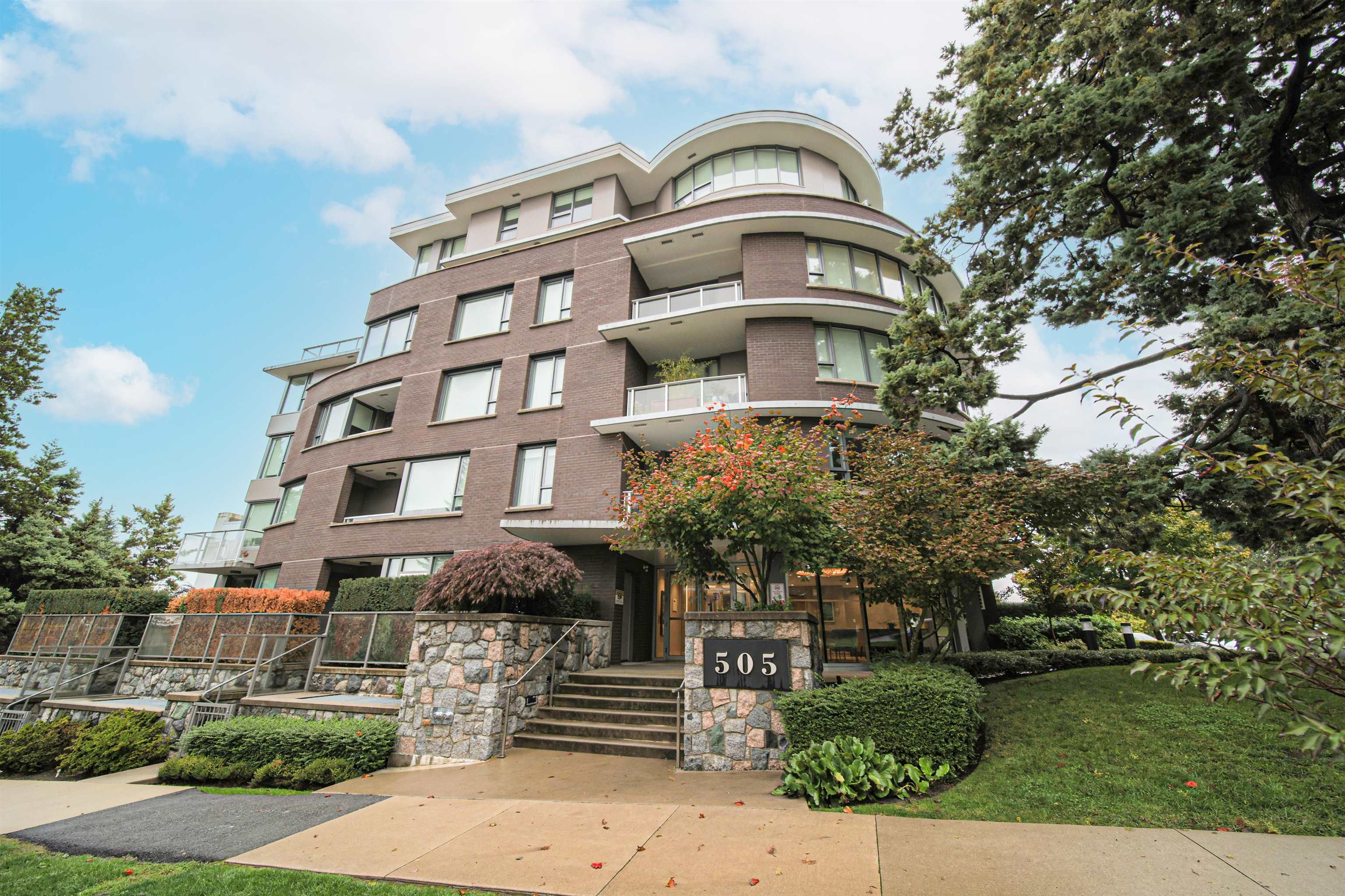 206-505 W 30th Avenue, Vancouver, BC, V5Z 0G4