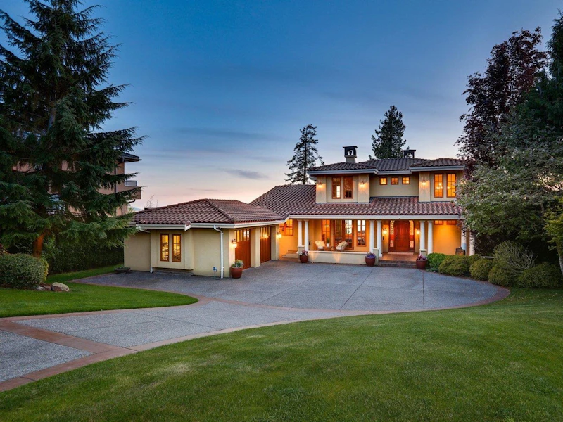 1721 Ocean Park Road, Surrey BC V4A 3M1