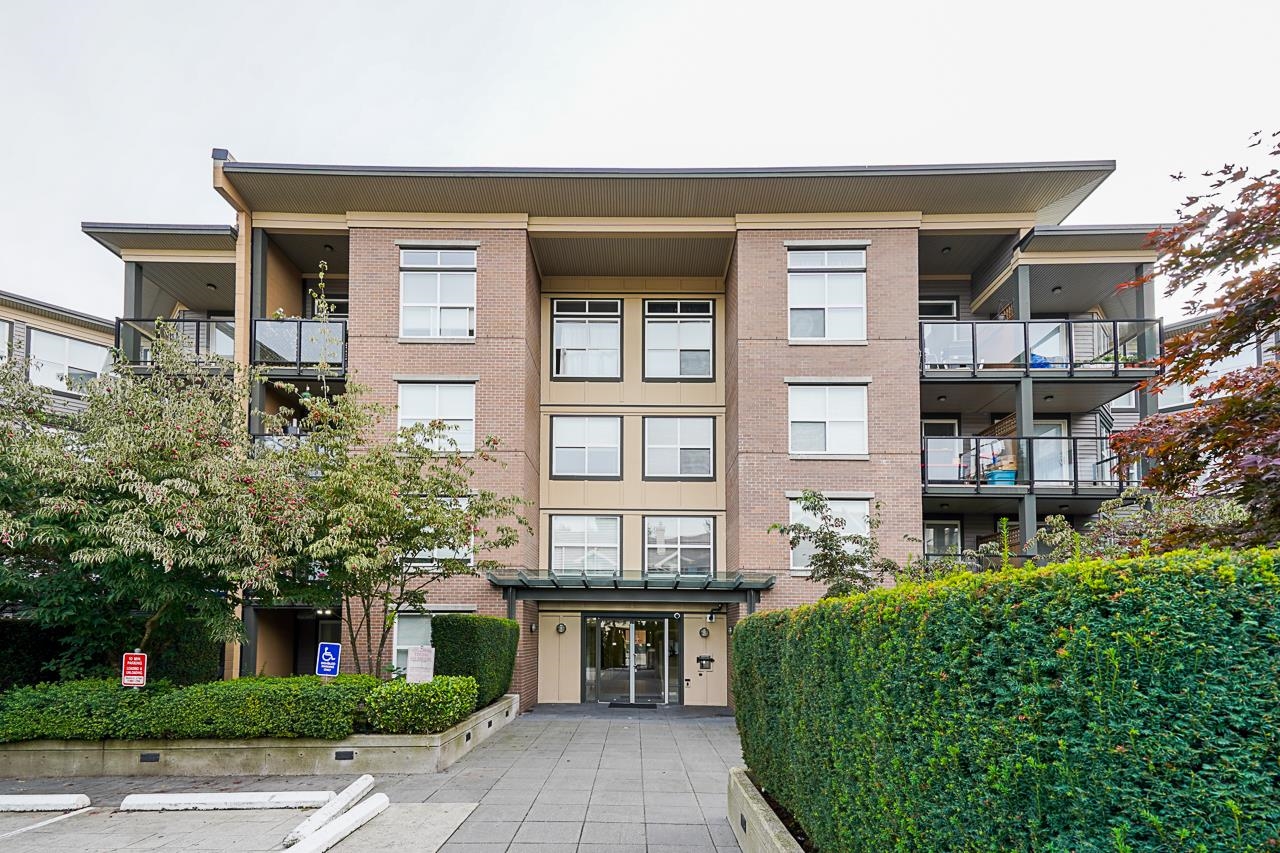 203-10707 139 Street, Surrey, BC, V3T 0B2