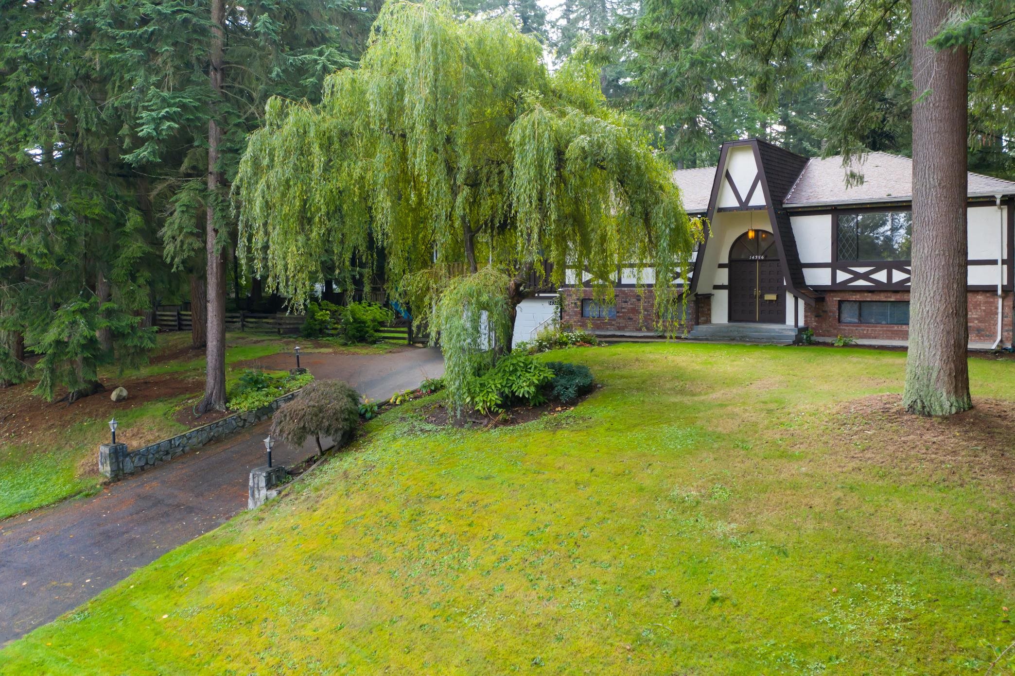 14356 28 Avenue, Surrey, BC, V4P 2H1