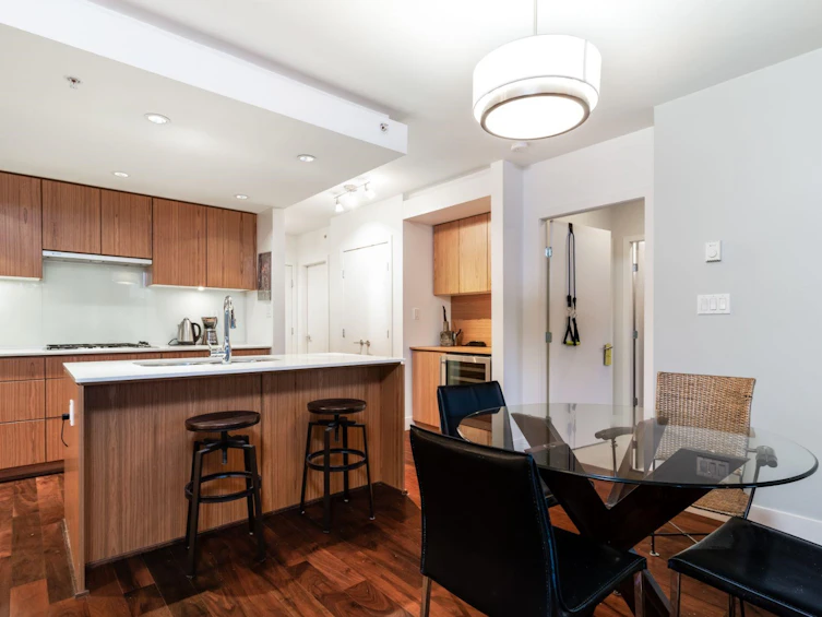 309-1675 W 8th Avenue, Vancouver, BC, V6J 0A8