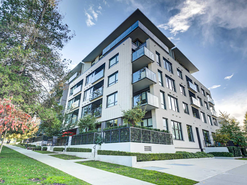 508 - 4427 Cambie Street, Vancouver BC
