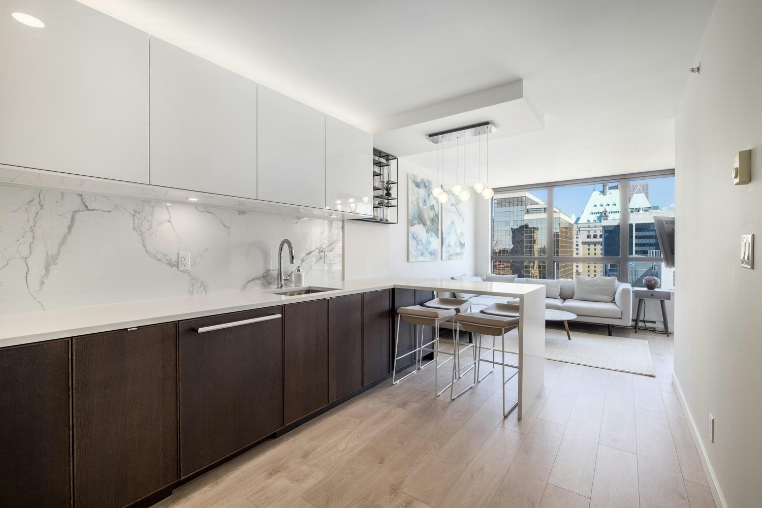 1916-938 Smithe Street, Vancouver, BC, V6Z 3H8