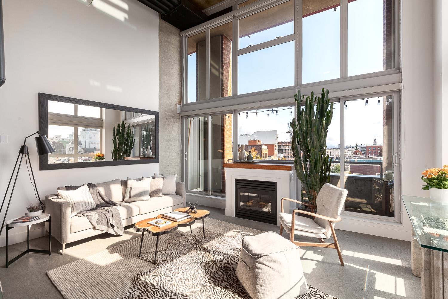614-289 Alexander Street, Vancouver, BC, V6A 4H6