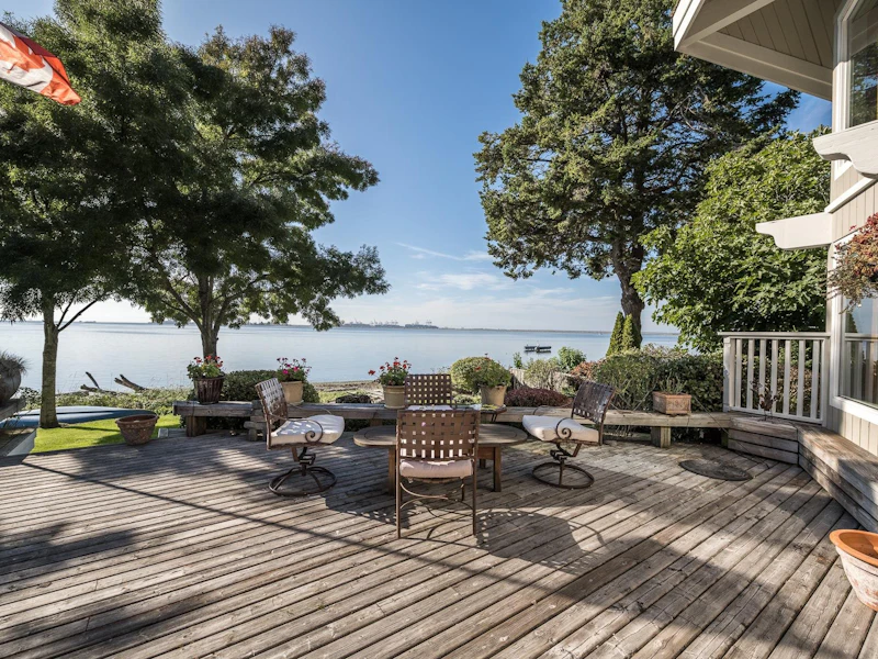512 Tsawwassen Beach Road, Delta BC V4M 4C8