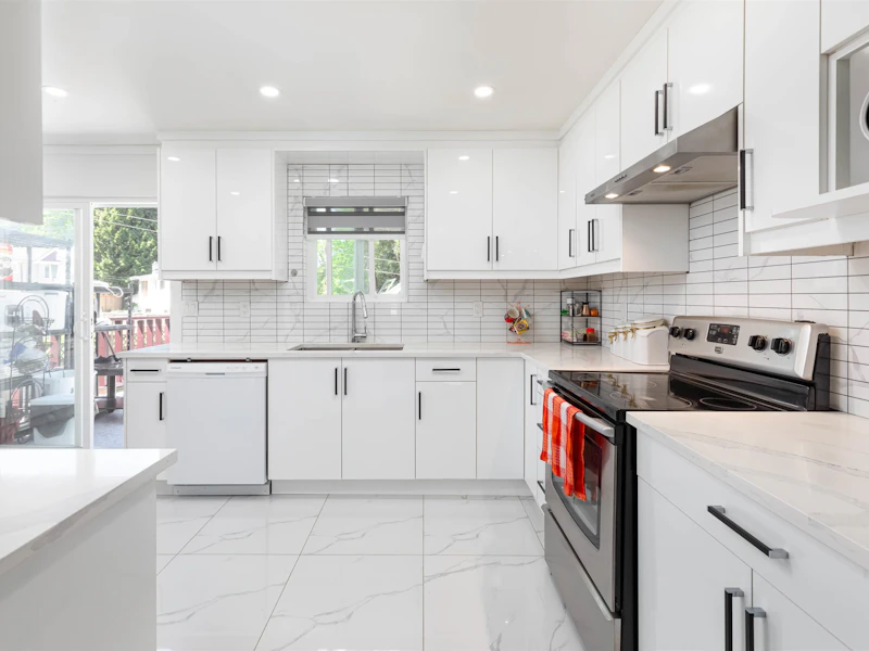 7805 140th Street, Surrey BC V3W 5K1