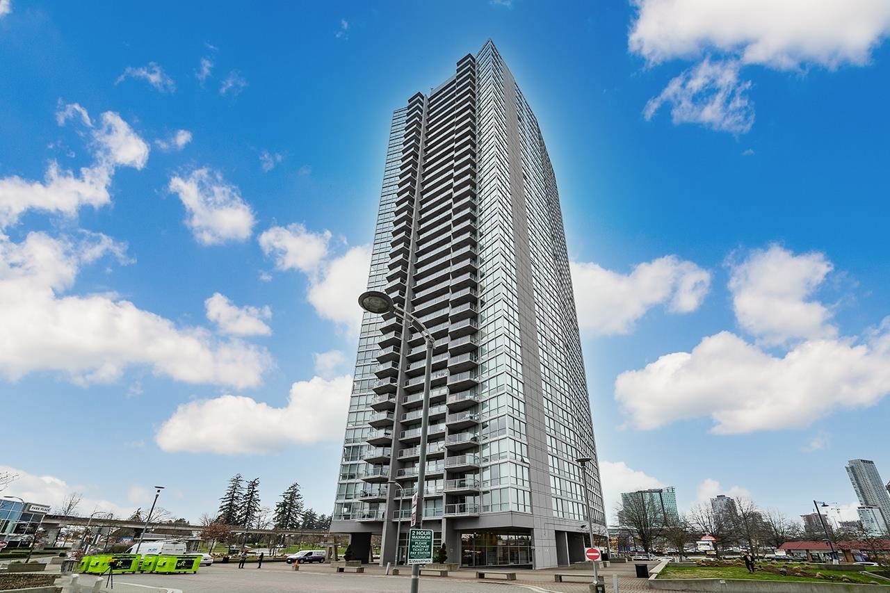15090 98a Avenue, Surrey, BC, V3R 8H3