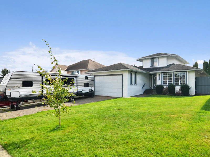 26984 27b Avenue, Langley BC V4W 3E5