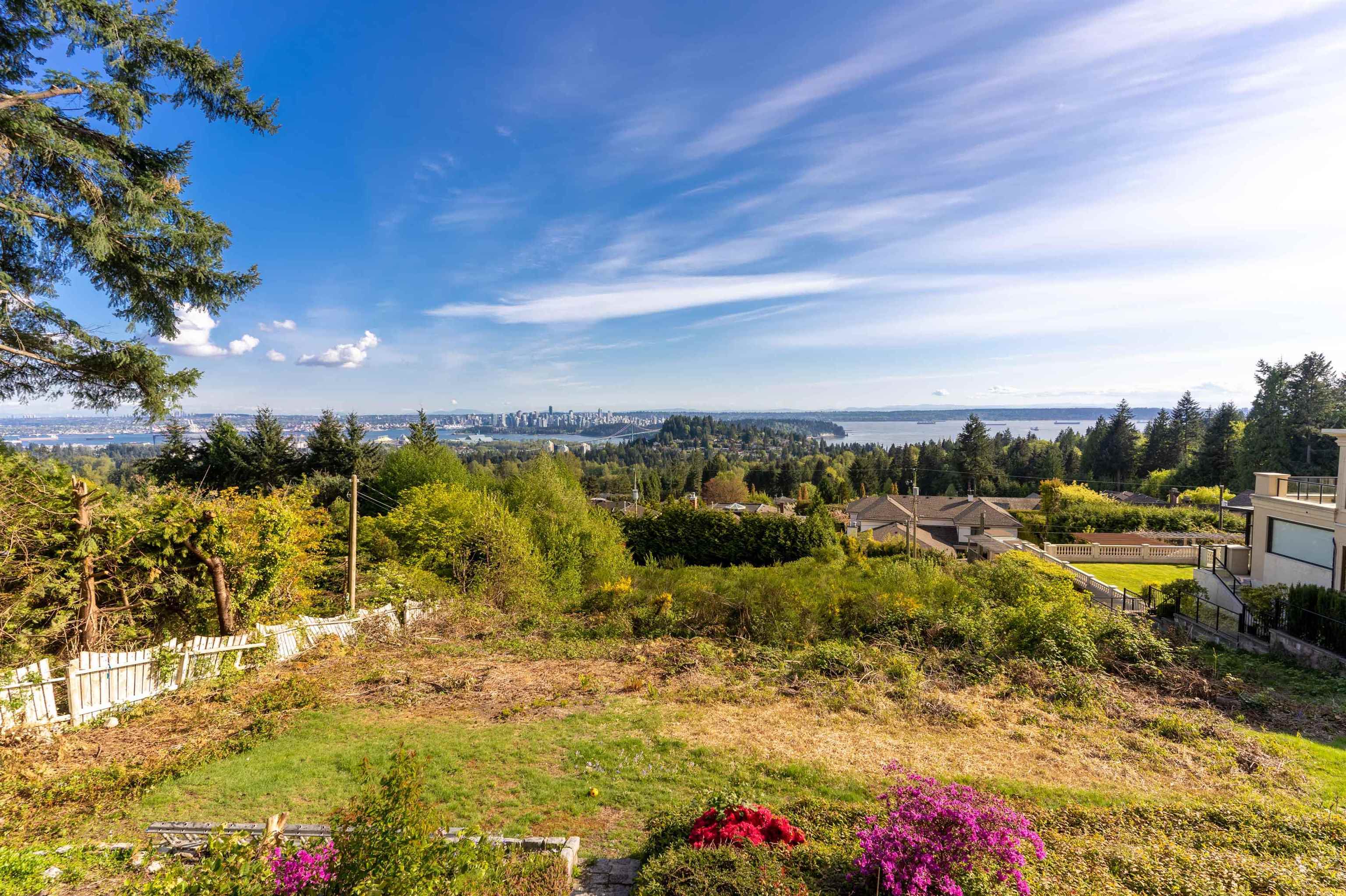 797 Eyremount Drive, West Vancouver, BC, V7S 2A3