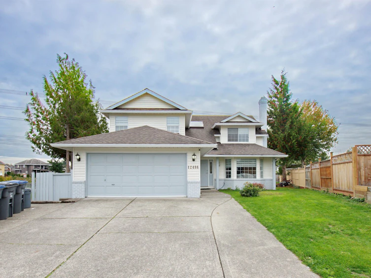 12486 69 Avenue, Surrey, BC, V3W 0L7