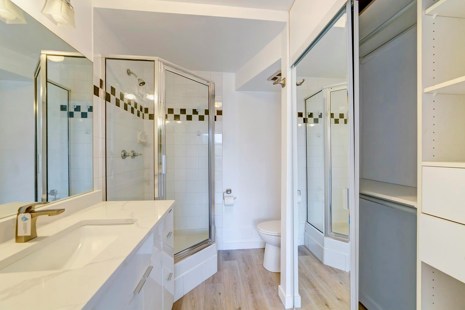 1806-2024 Fullerton Avenue, North Vancouver, BC, V7P 3G4
