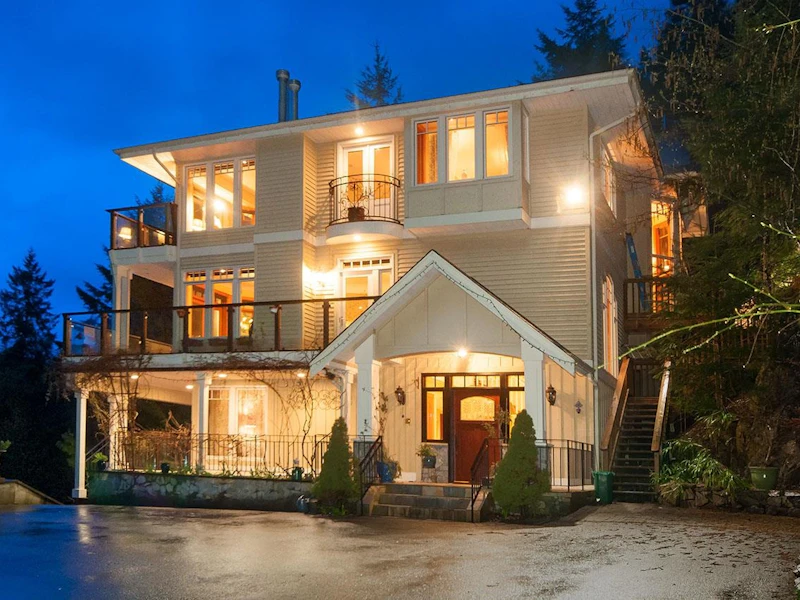 935 Windjammer Road, Bowen Island BC V0N 1G2