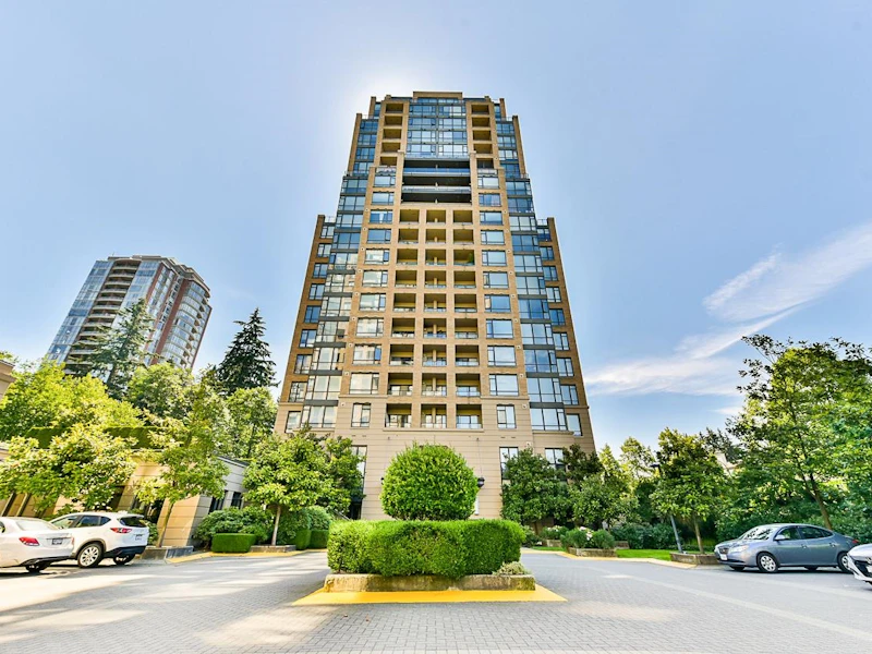 608 - 7388 Sandborne Avenue, Burnaby BC V3N 5C4