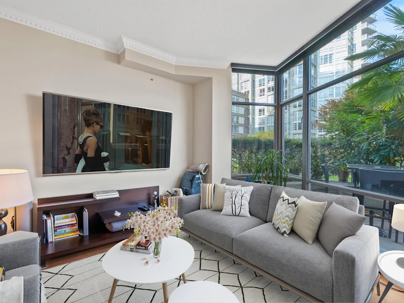 TH117 - 1288 Marinaside Crescent, Vancouver BC V6Z 2W5