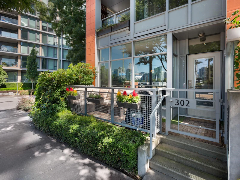 302 W 1st Avenue, Vancouver BC V5T 1A9