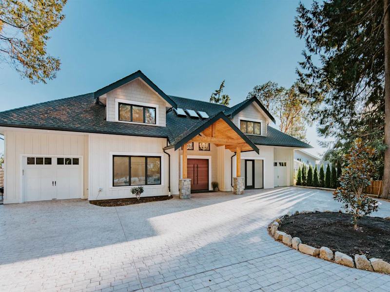 3595 Beach Avenue, Roberts Creek BC