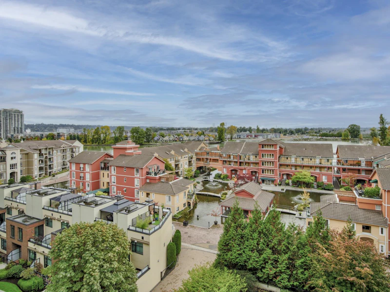 411 - 7 Rialto Court, New Westminster BC V3M 7A8