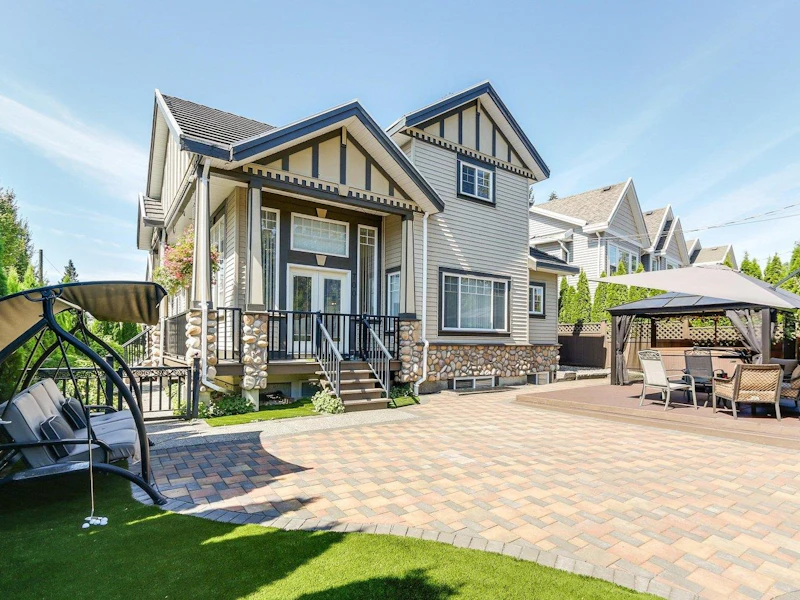 700 Guiltner Street, Coquitlam BC V3J 4M5