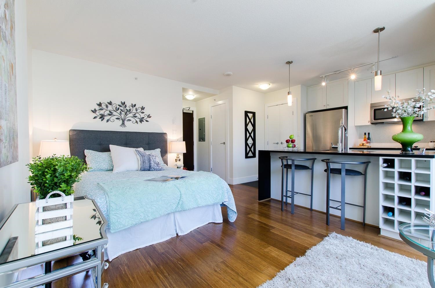 1704-888 Homer Street, Vancouver, BC, V6B 0H7