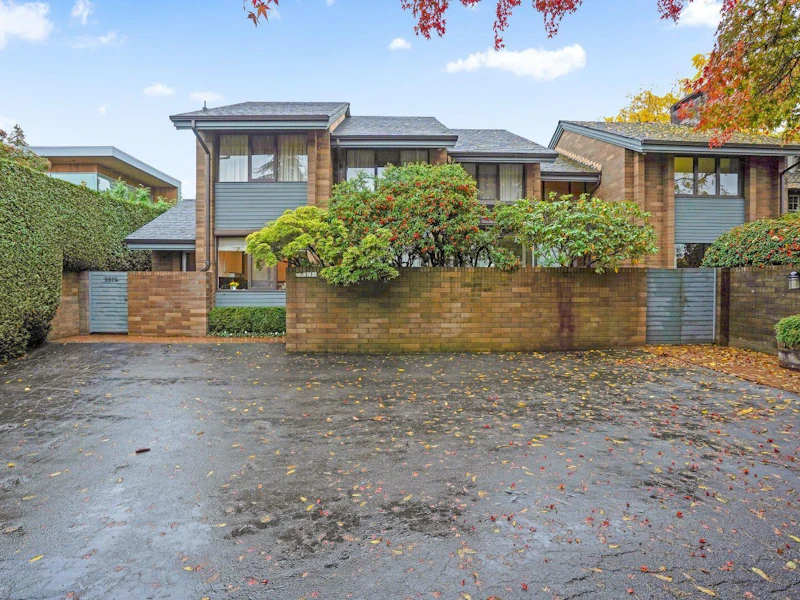 6674 Marine Crescent, Vancouver BC V6P 5X1
