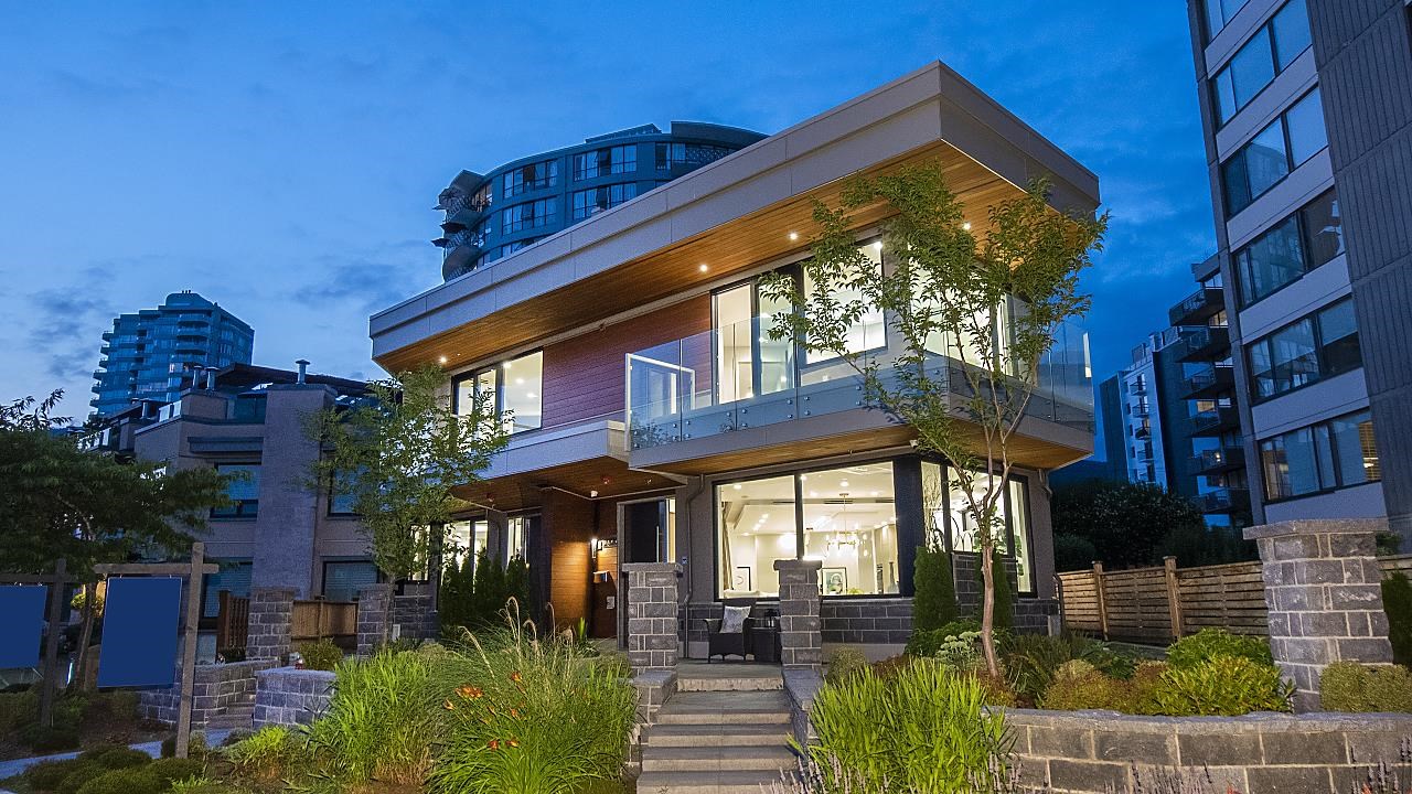2175 Argyle Avenue, West Vancouver, BC, V7V 1A5