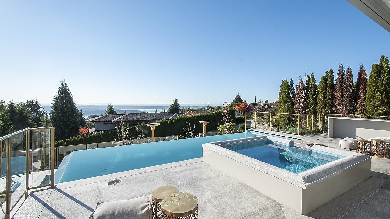 1103 Gilston Road, West Vancouver, BC, V7S 2E7