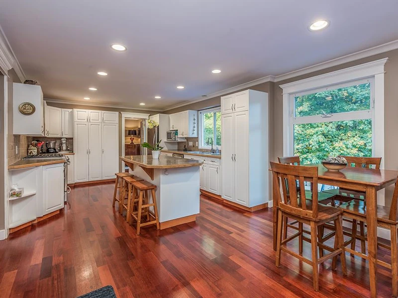 4948 198b Street, Langley BC V3A 6L4