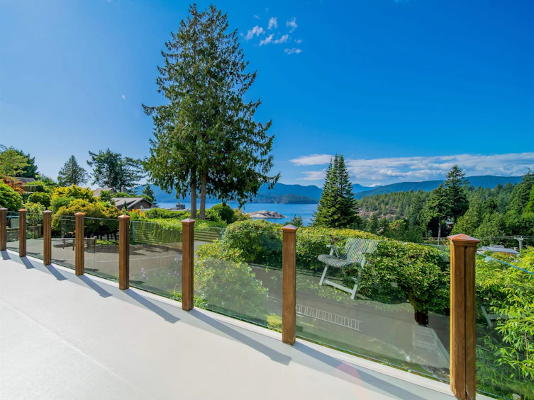 6245 Nelson Avenue, West Vancouver, BC, V7W 2A2