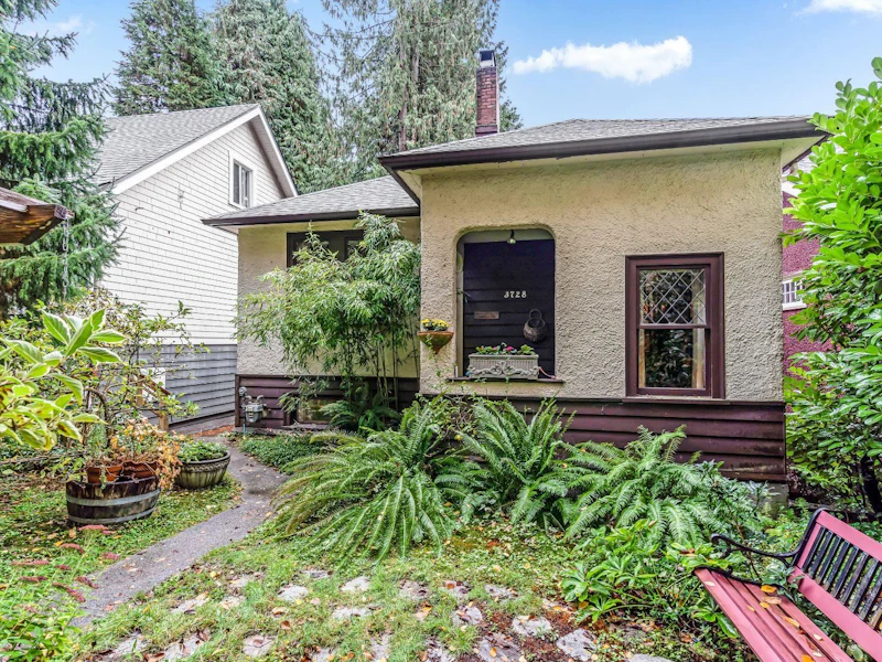 3728 W 29th Avenue, Vancouver BC V6S 1T4