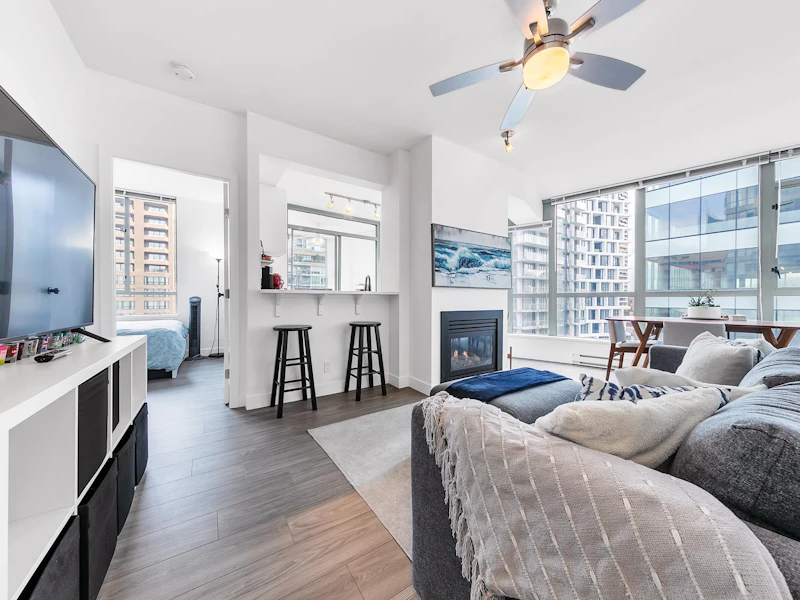 1002 - 1238 Burrard Street, Vancouver BC V6Z 3E1