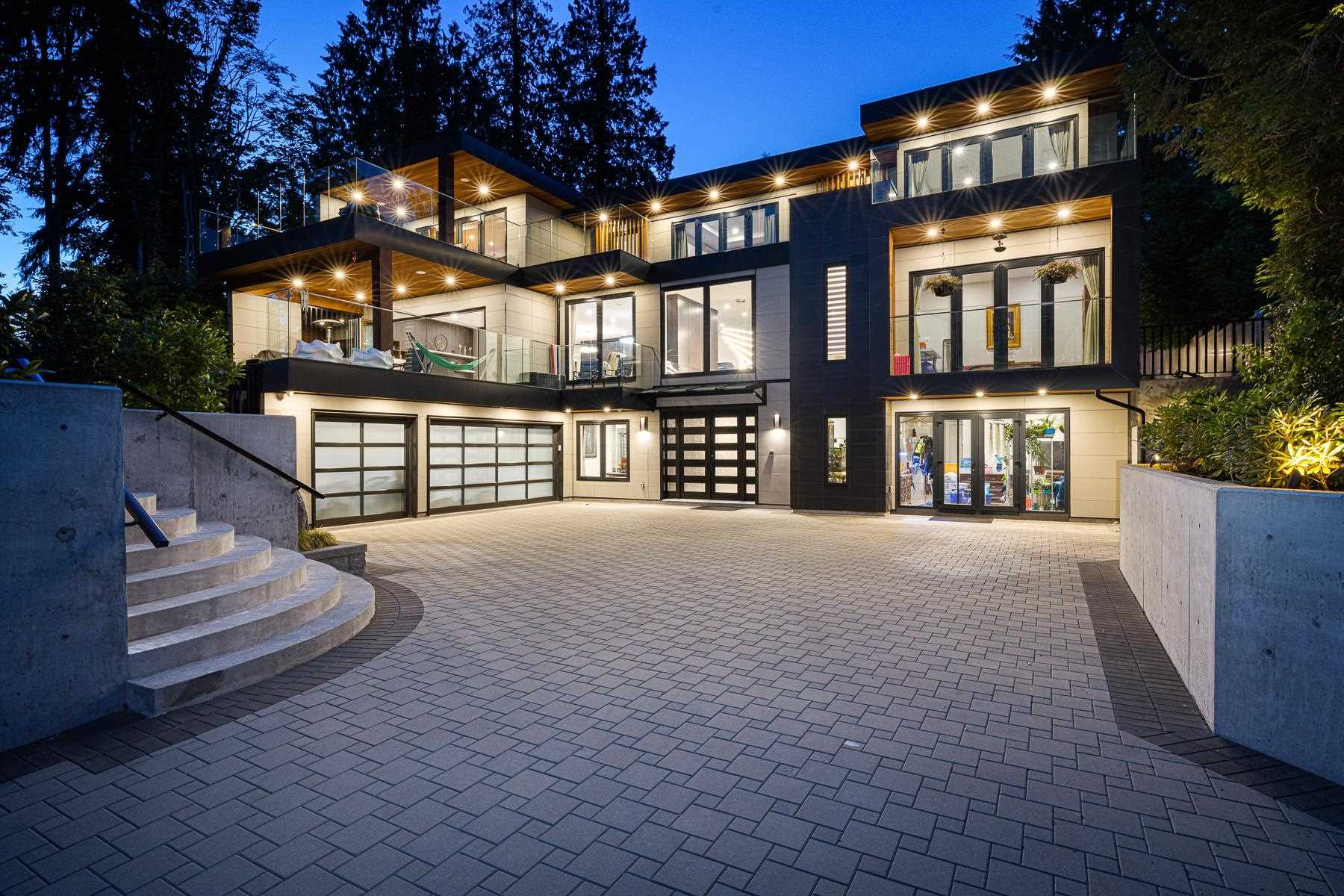 1497 Queens Avenue, West Vancouver, BC, V7T 2J1