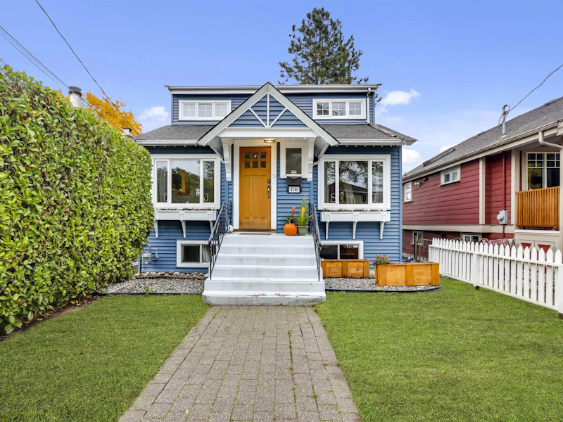 4346 James Street, Vancouver BC V5V 3H7