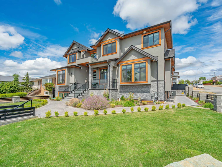 5389 Portland Street, Burnaby, BC, V5J 2R3