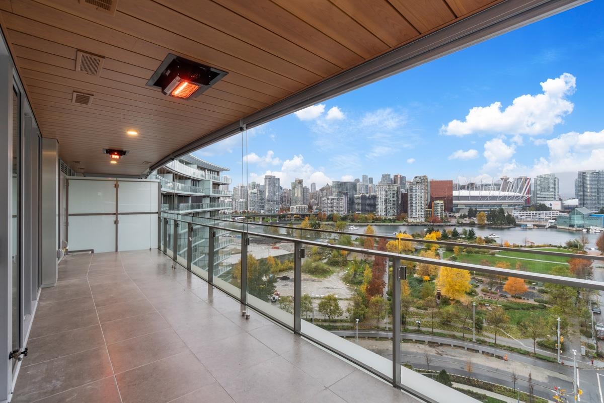 1413-1768 Cook Street, Vancouver, BC, V5Y 0N3