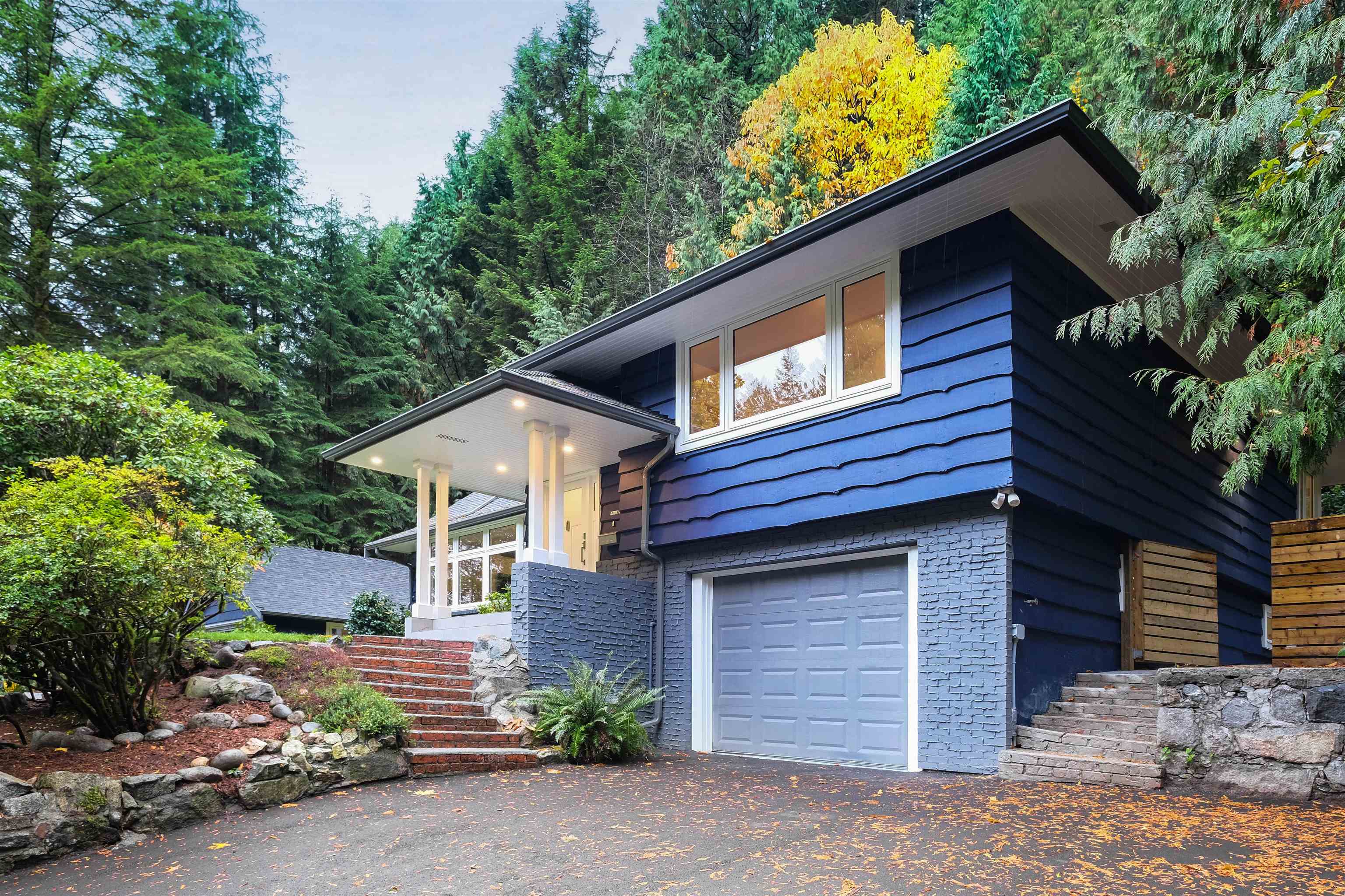 287 Rabbit Lane, West Vancouver, BC, V7S 1J1