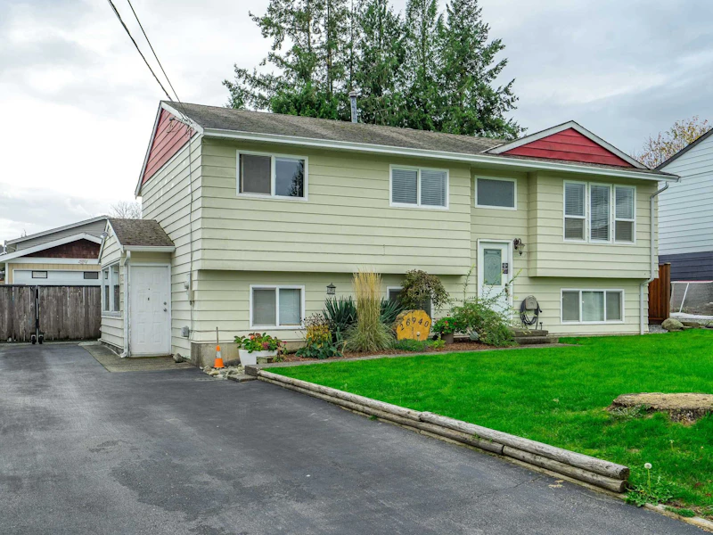 26940 28th Avenue, Langley BC V4W 3A2