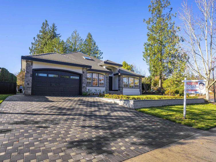 5877 E Kettle Crescent, Surrey, BC, V3S 8N9