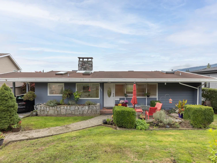 4221 Canterbury Crescent, North Vancouver, BC, V7R 3N4