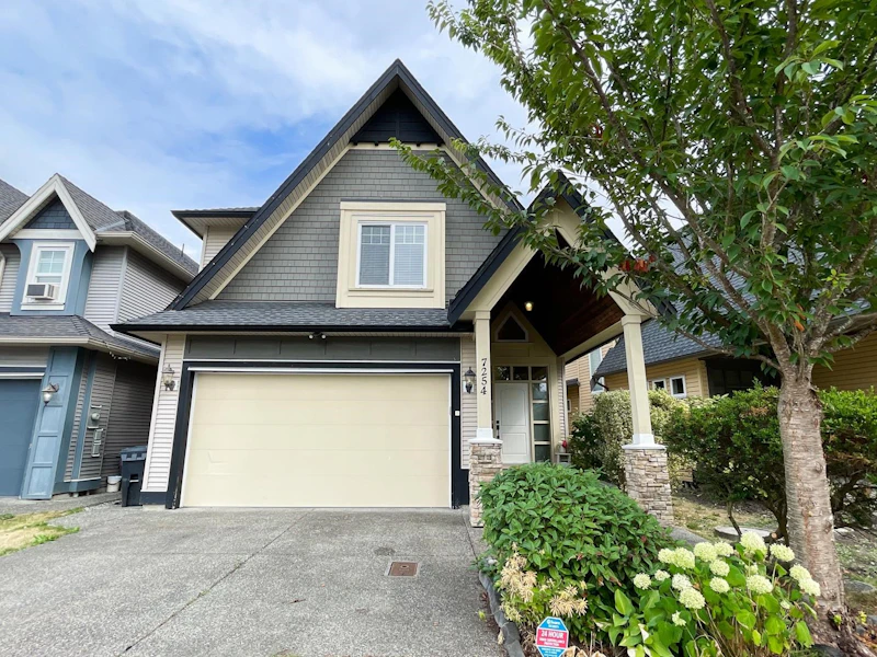 7254 199a Street, Langley BC V2Y 3J3