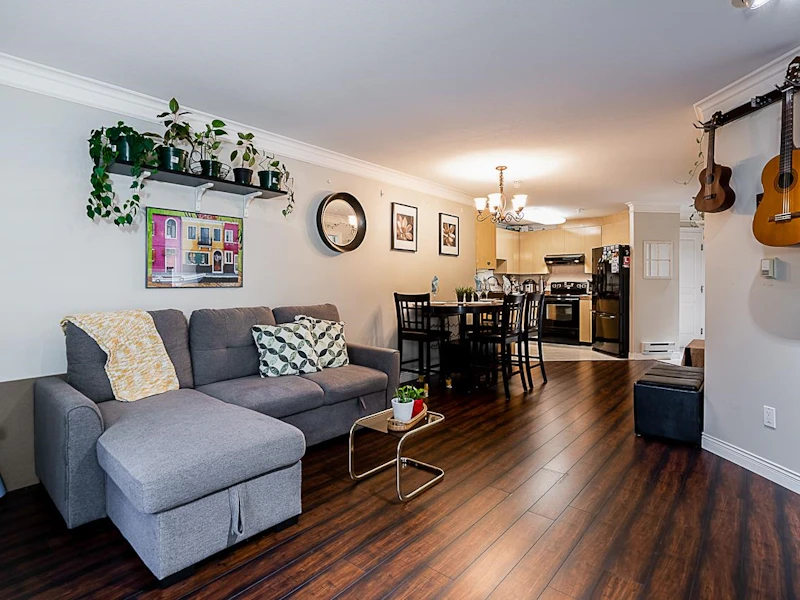 306 - 8115 121a Street, Surrey BC V3W 1J2