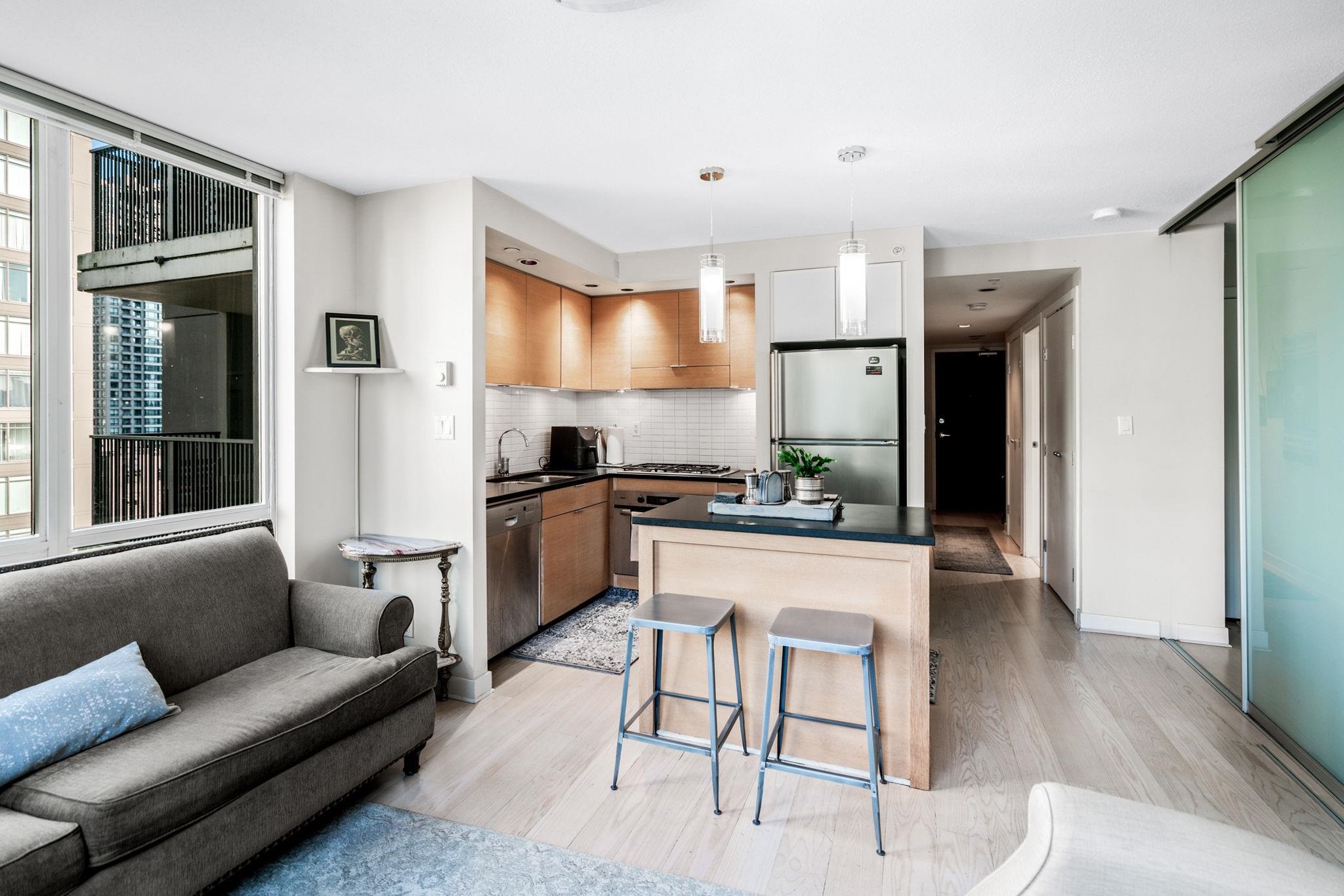 906-1055 Homer Street, Vancouver, BC, V6B 1G3
