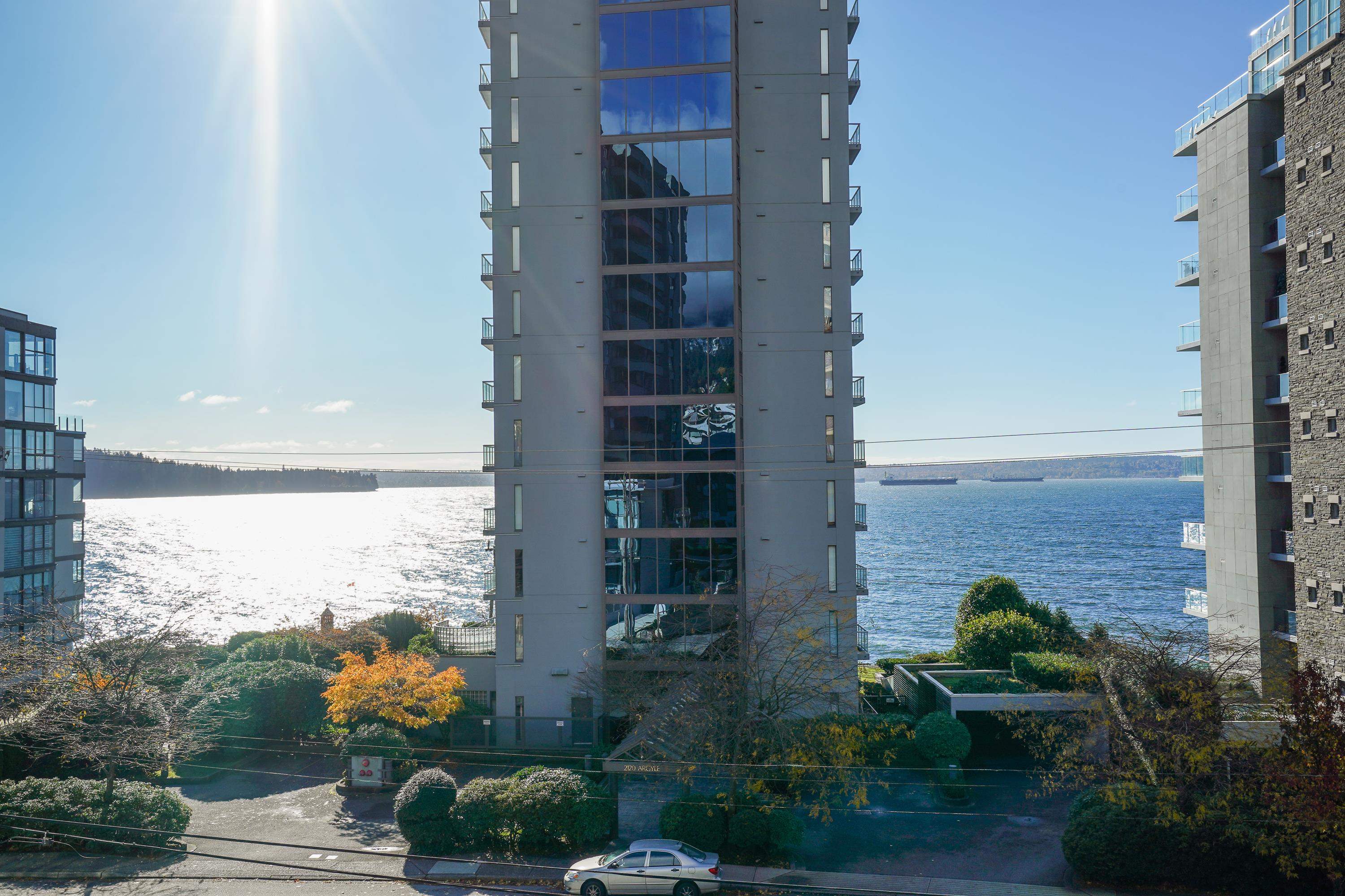 301-2135 Argyle Avenue, West Vancouver, BC, V7V 1A5