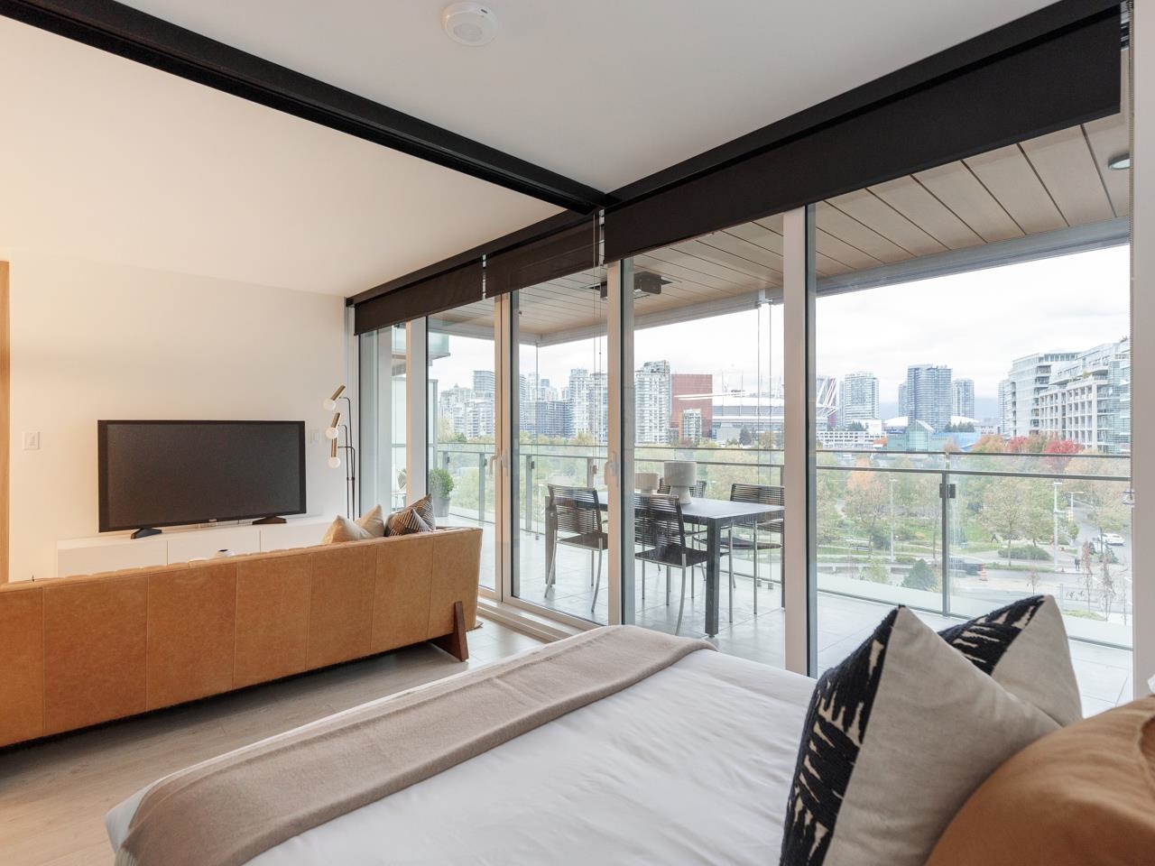 611-1768 Cook Street, Vancouver, BC, V5Y 0N3