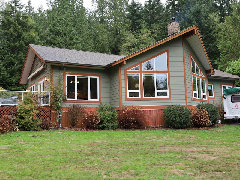 2949 Grauman Road, Roberts Creek BC