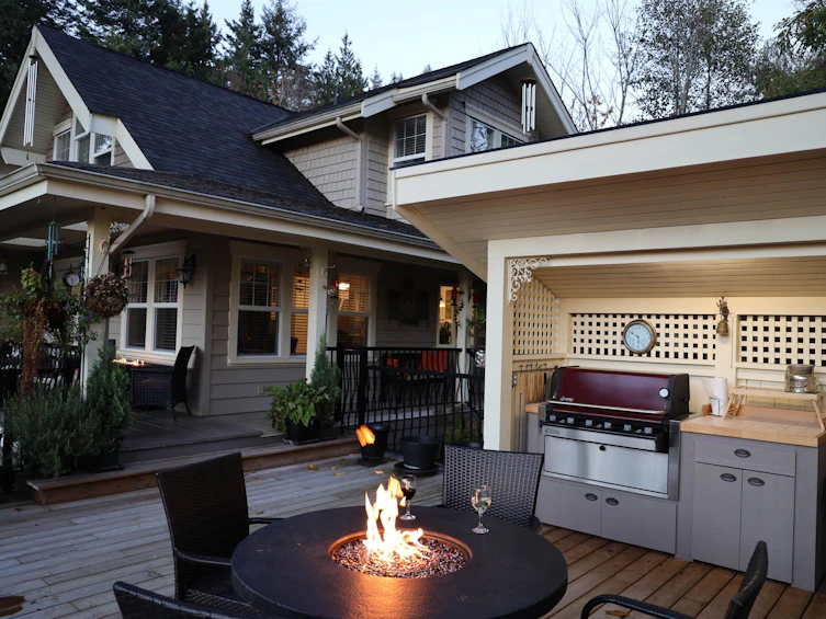 1638 Grandview Road, Gibsons, BC, V0N 1V5