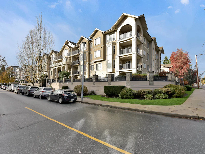104 - 20281 53a Avenue, Langley BC V3A 3V6