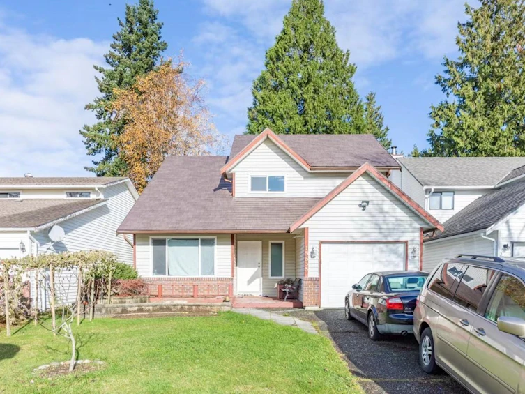 15535 90a Avenue, Surrey, BC, V3R 8W1