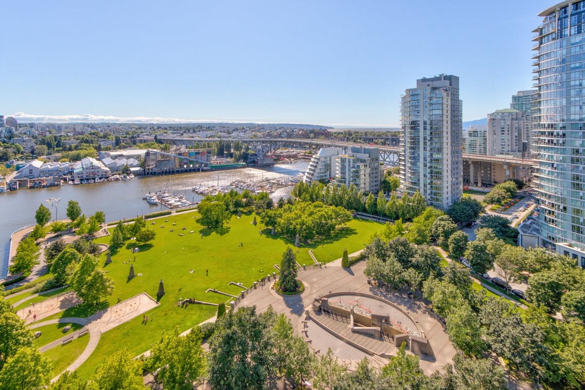 2105-455 Beach Crescent, Vancouver, BC, V6Z 3E5